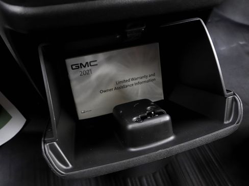 Used 2021 GMC Savana 2500 Extended w/ Driver Convenience Package image 22