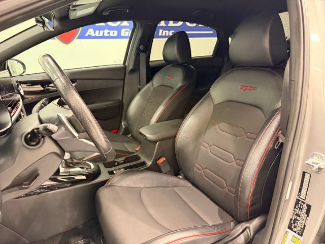 Used 2022 Kia Forte GT w/ GT Technology Package FWD image 14