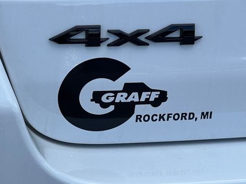 New 2025 Jeep Grand Cherokee Limited w/ Black Appearance Package AWD/4WD image 2