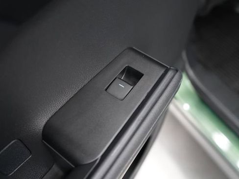 Used 2023 Toyota Highlander XLE image 66