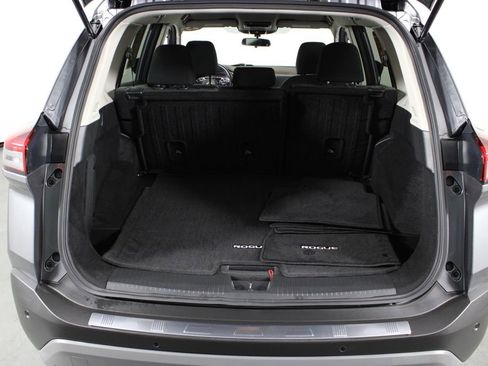Certified 2023 Nissan Rogue SV image 18