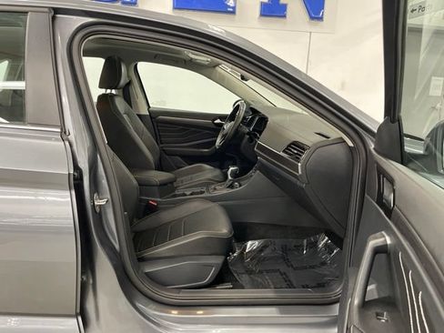 Used 2023 Volkswagen Jetta SEL FWD image 11