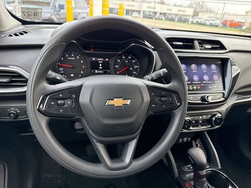 Used 2023 Chevrolet TrailBlazer LT w/ Convenience Package image 45
