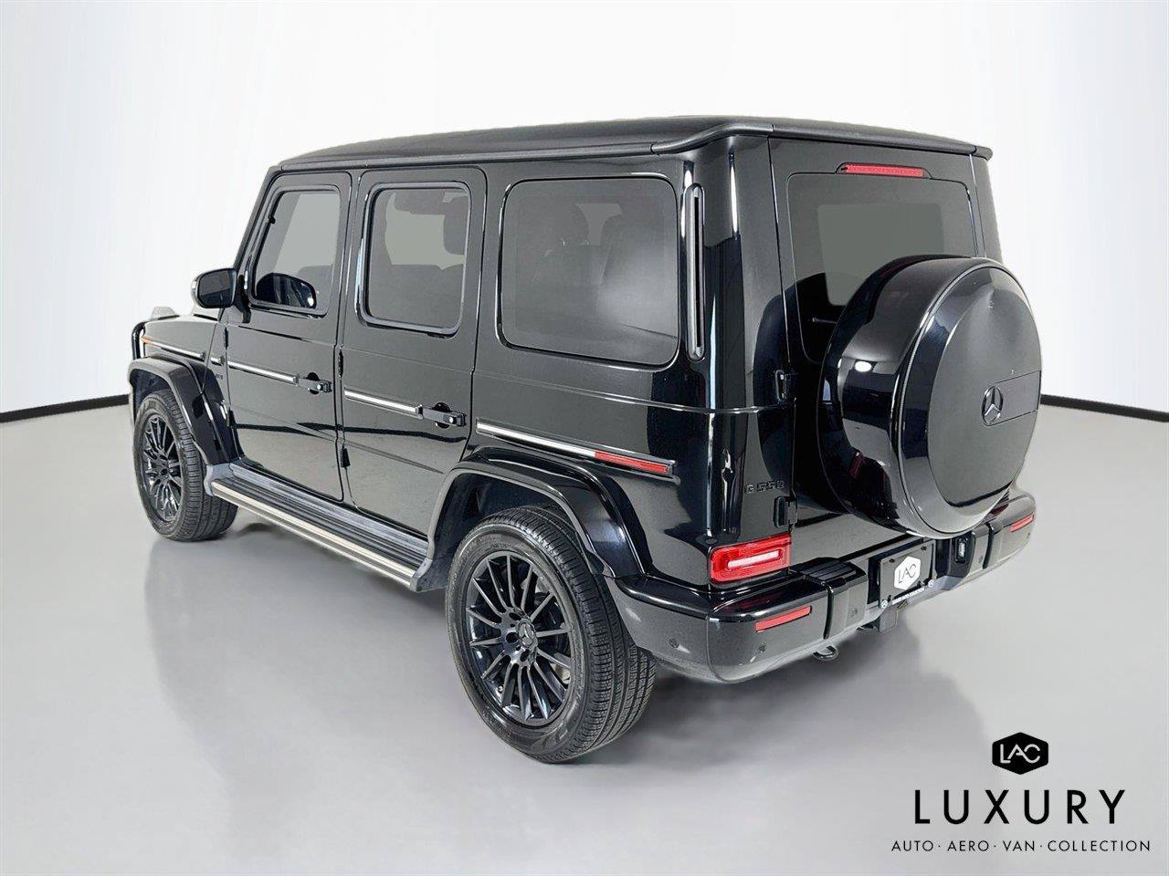 Used 2022 Mercedes-Benz G 550 w/ Exclusive Interior Package image 7