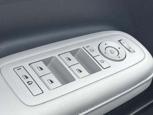 New 2026 Hyundai Santa Fe Limited FWD image 18