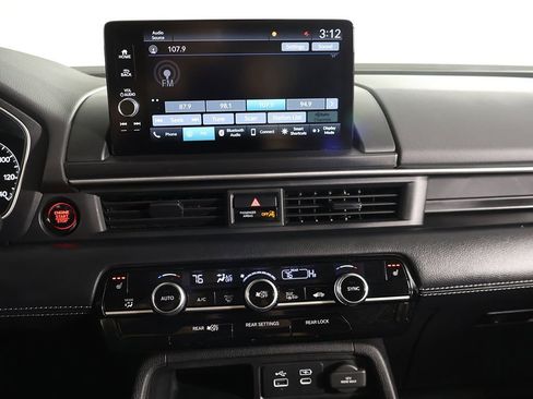 Used 2025 Honda Pilot EX-L image 44
