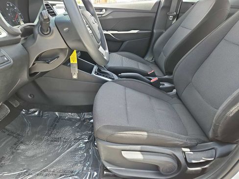 Used 2020 Hyundai Accent SE FWD image 15