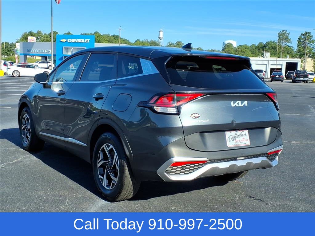 Used 2024 Kia Sportage LX FWD image 5