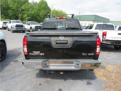 Used 2021 Nissan Frontier SV w/ SV Utility Package AWD/4WD image 17