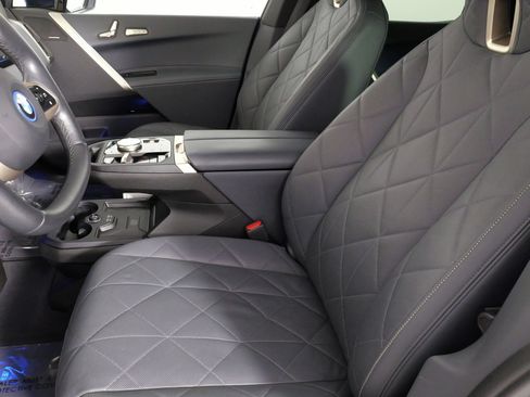 Used 2024 BMW iX xDrive50 w/ Premium Package image 33