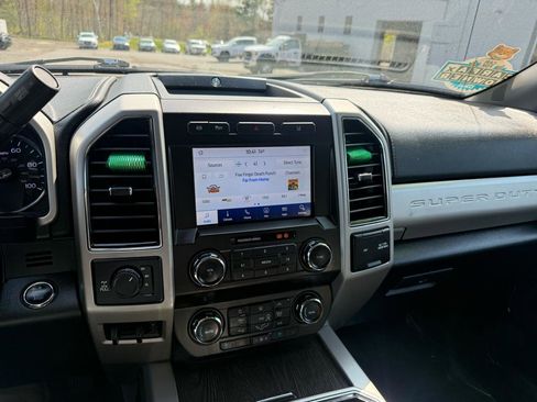Used 2020 Ford F350 Lariat w/ Lariat Ultimate Package AWD/4WD image 25
