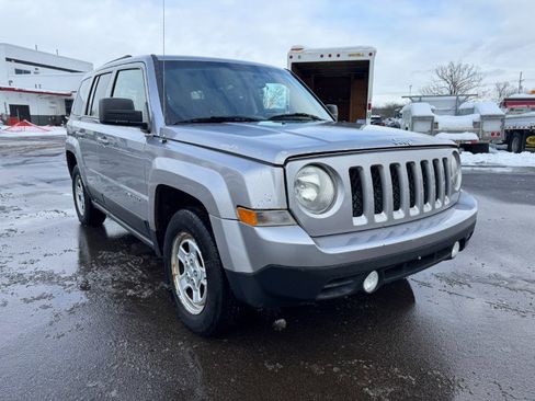 Used 2016 Jeep Patriot Sport w/ Power Value Group image 7
