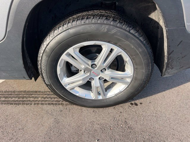 Used 2024 GMC Terrain SLE w/ Driver Convenience Package AWD/4WD image 9