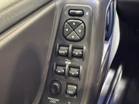 Used 2001 Jeep Grand Cherokee Laredo image 41