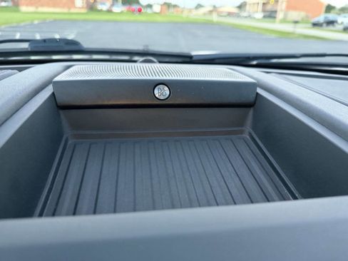 Used 2019 Ford F150 Platinum w/ Equipment Group 701A Luxury AWD/4WD image 47