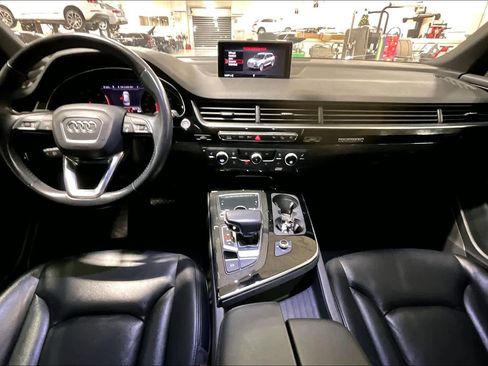 Used 2019 Audi Q7 3.0T Premium w/ Cold Weather Package image 14