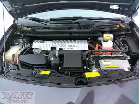 Used 2011 Toyota Prius Four image 7