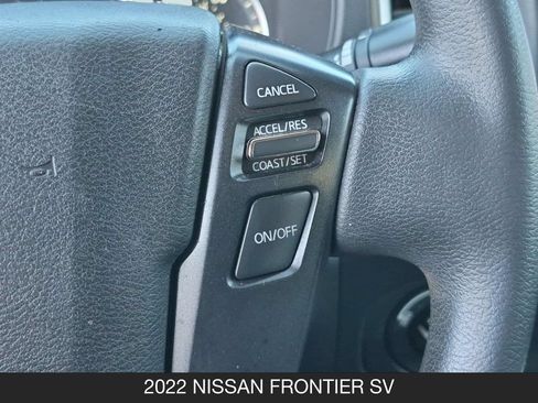 Used 2022 Nissan Frontier SV AWD/4WD image 18