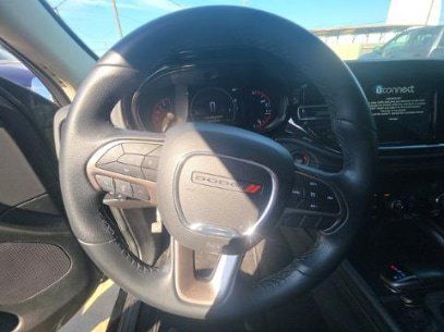 Used 2022 Dodge Durango SXT AWD/4WD image 12