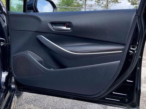 Used 2025 Toyota Corolla SE image 23