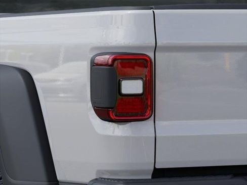 New 2026 Jeep Gladiator Mojave w/ Safety Group AWD/4WD image 9