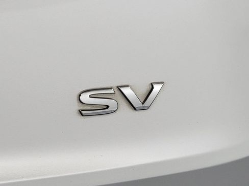 Used 2022 Nissan Rogue SV FWD image 10