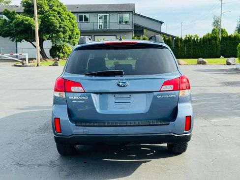 Used 2014 Subaru Outback 2.5i Limited AWD/4WD image 4