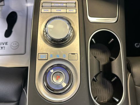 Used 2024 Genesis GV70 2.5T Advanced w/ Advanced Package image 24