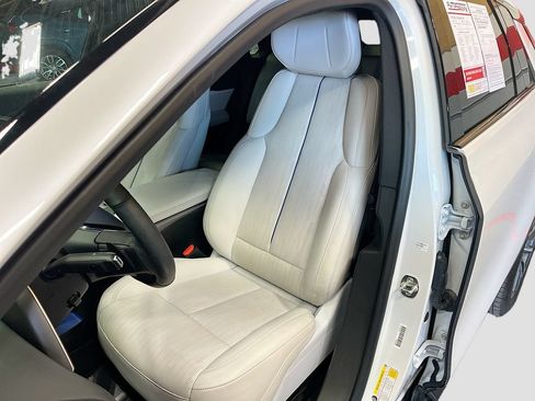 Used 2025 Cadillac Lyriq Sport w/ LPO, Floor Liner Package AWD/4WD image 19