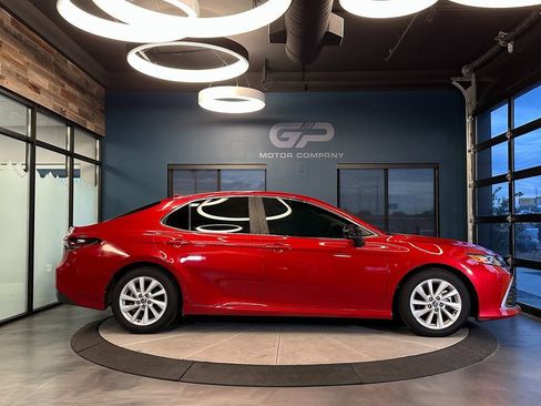 Used 2023 Toyota Camry LE image 2