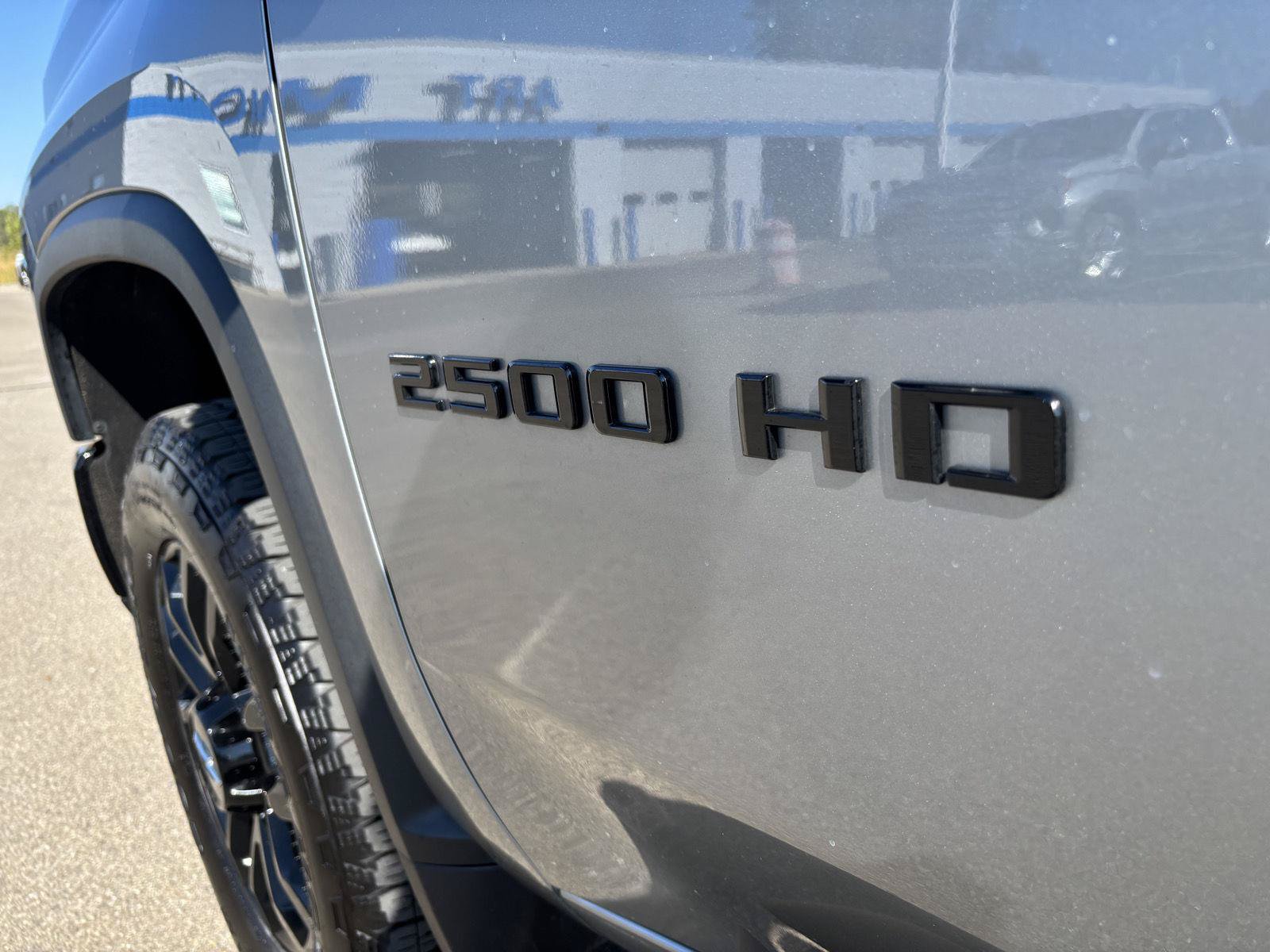 Used 2025 Chevrolet Silverado 2500 Custom w/ Custom Value Package AWD/4WD image 11