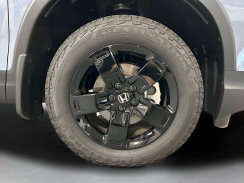 Certified 2026 Honda Ridgeline Black Edition image 12