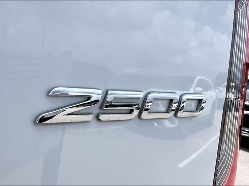 Used 2023 Mercedes-Benz Sprinter 2500 image 10