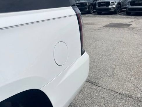 Used 2018 GMC Yukon SLE w/ HD Trailering Package AWD/4WD image 5