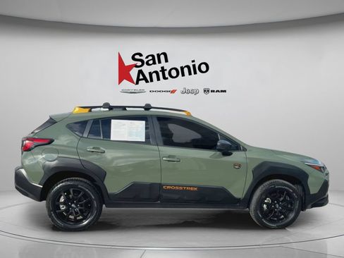 Used 2024 Subaru Crosstrek 2.5i Wilderness w/ Crosstrek Mirror Package AWD/4WD image 17