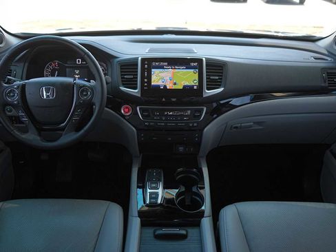 Used 2017 Honda Pilot Elite image 10