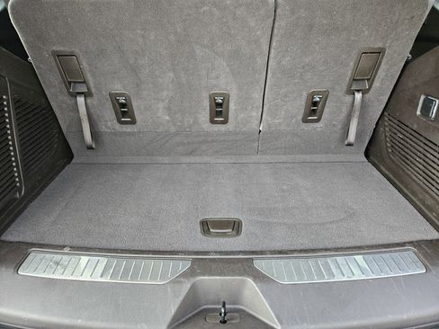 Used 2023 Chevrolet Tahoe Z71 image 34