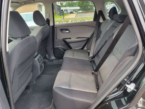Used 2021 Nissan Rogue SV AWD/4WD image 4