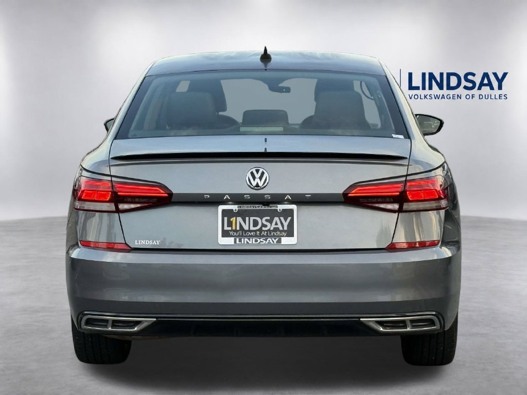 Used 2020 Volkswagen Passat 2.0T R-Line FWD image 5
