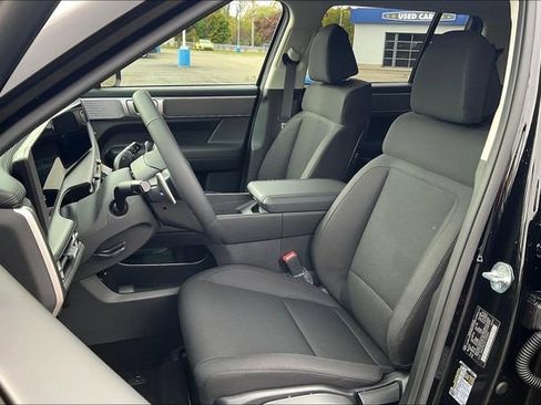 New 2026 Hyundai Santa Fe SE image 9