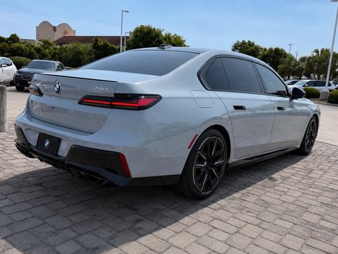 Used 2023 BMW 760i xDrive AWD/4WD image 9