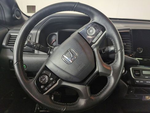 Used 2019 Honda Passport Touring image 17