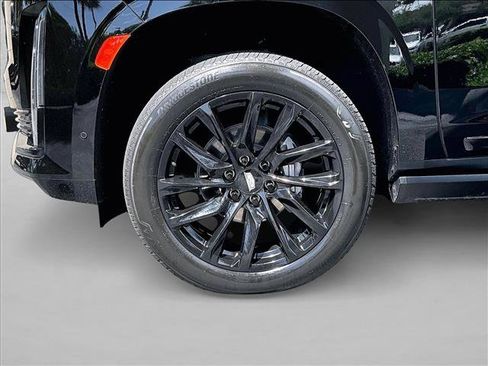 Used 2023 Cadillac Escalade Sport Platinum w/ LPO, ONYX Package AWD/4WD image 10