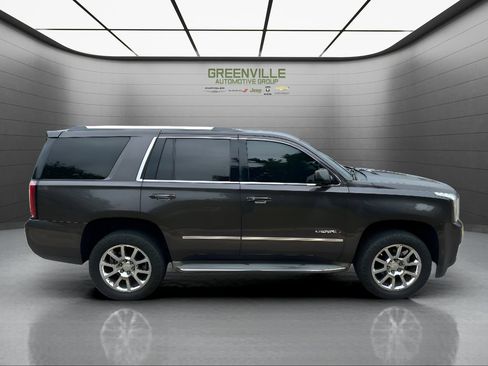 Used 2015 GMC Yukon Denali w/ Touring Package AWD/4WD image 4