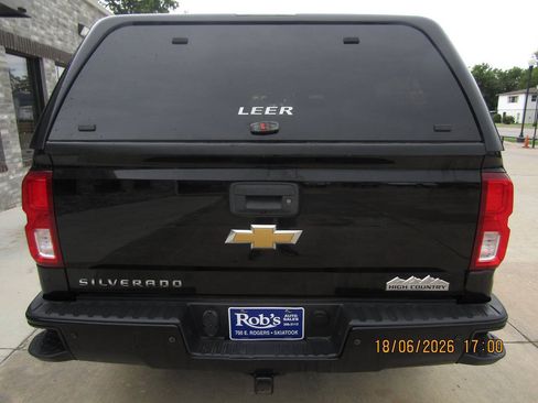 Used 2018 Chevrolet Silverado 1500 High Country AWD/4WD image 7