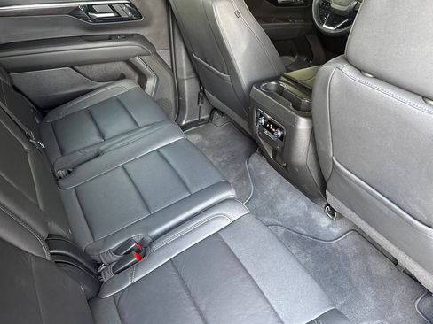 Used 2025 Chevrolet Tahoe LT AWD/4WD image 18