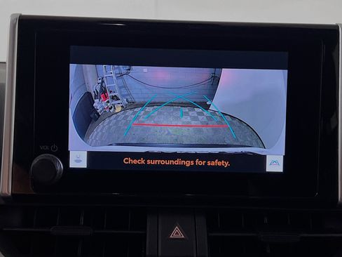 Used 2023 Toyota RAV4 XLE w/ Convenience Package FWD image 27