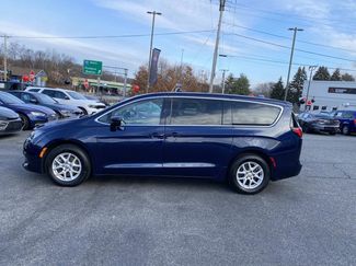 Used 2019 Chrysler Pacifica LX video 2