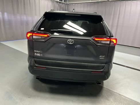 Used 2019 Toyota RAV4 XLE Premium w/ Cold Weather Package AWD/4WD image 6