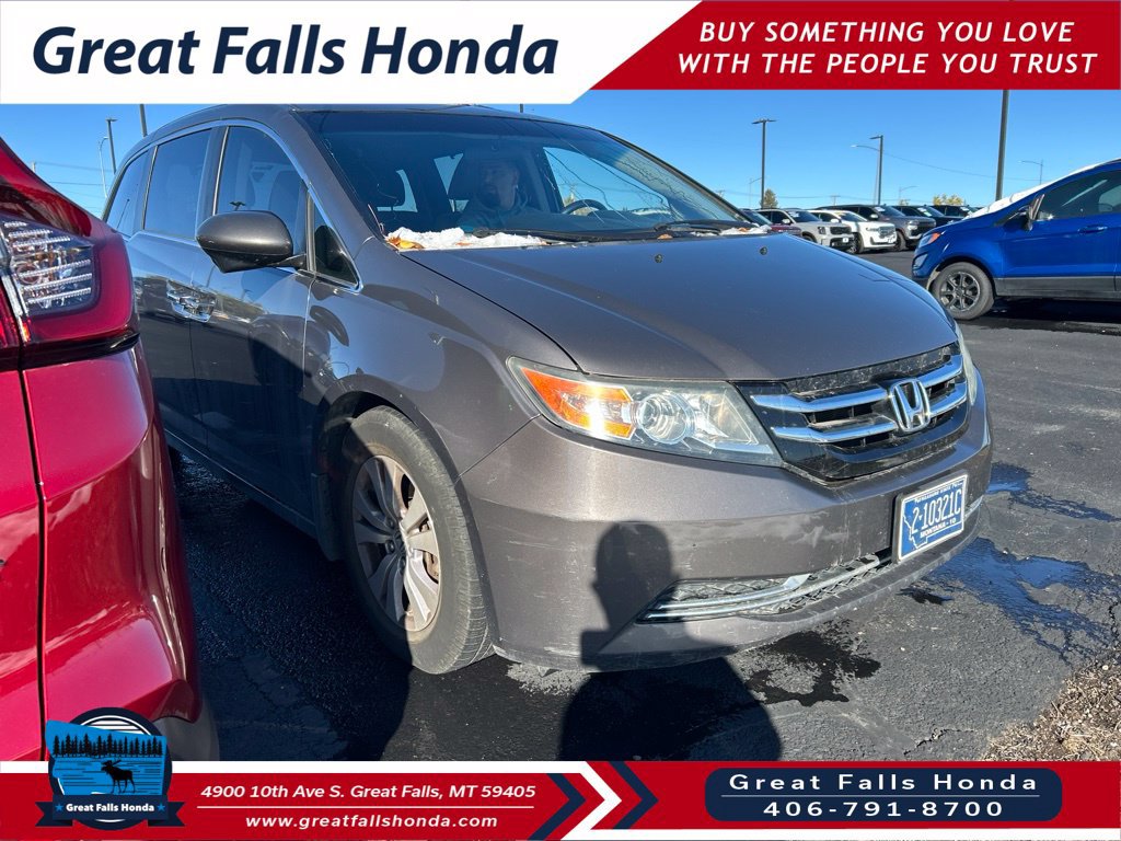 Used 2016 Honda Odyssey SE image 2